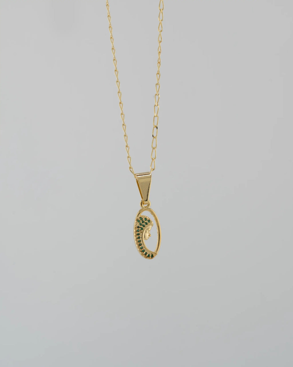 Dije Virgen Niña Verde