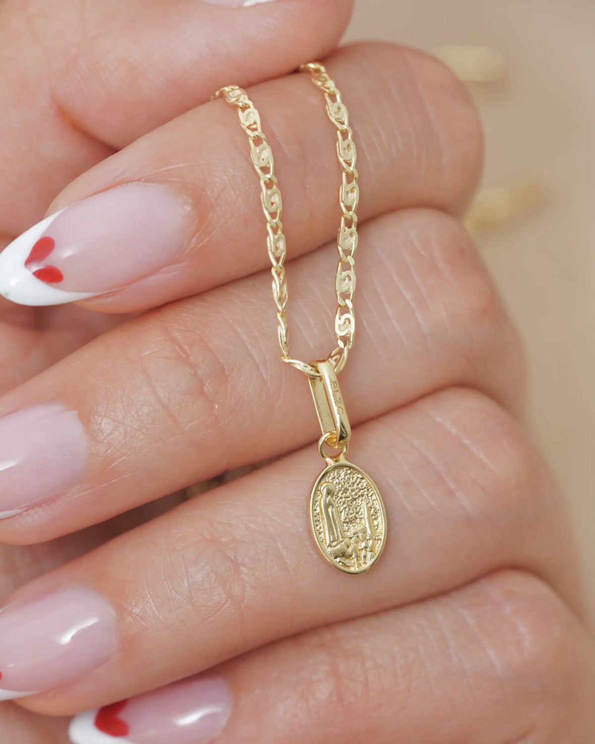 Dije Virgen de Fátima 12.6 mm